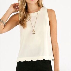 Tobi White Scallop-Hem Sleeveless Tank